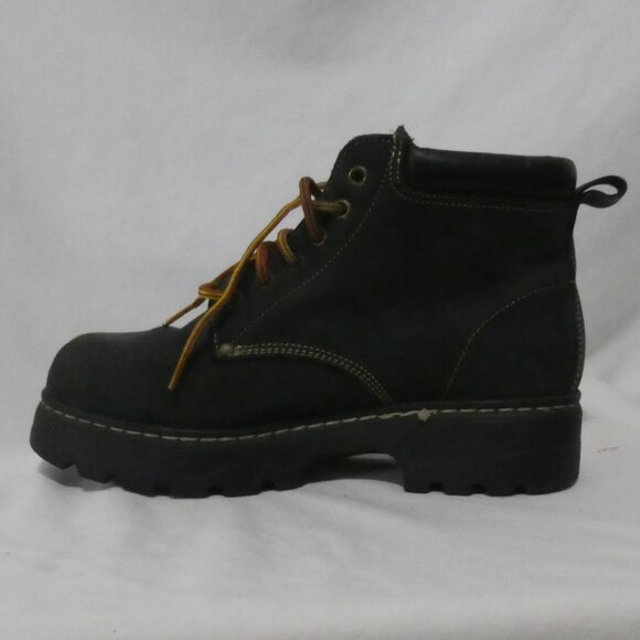 ROOTS - Tuff | 11 inch bottom sole measured | Rugged Black Outdoor Hiking Boots - Picture 6 of 12